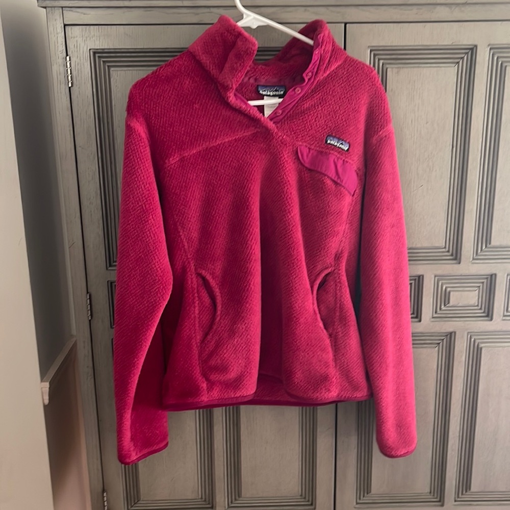 Good used condition Patagonia re-tool pullover magenta pink large